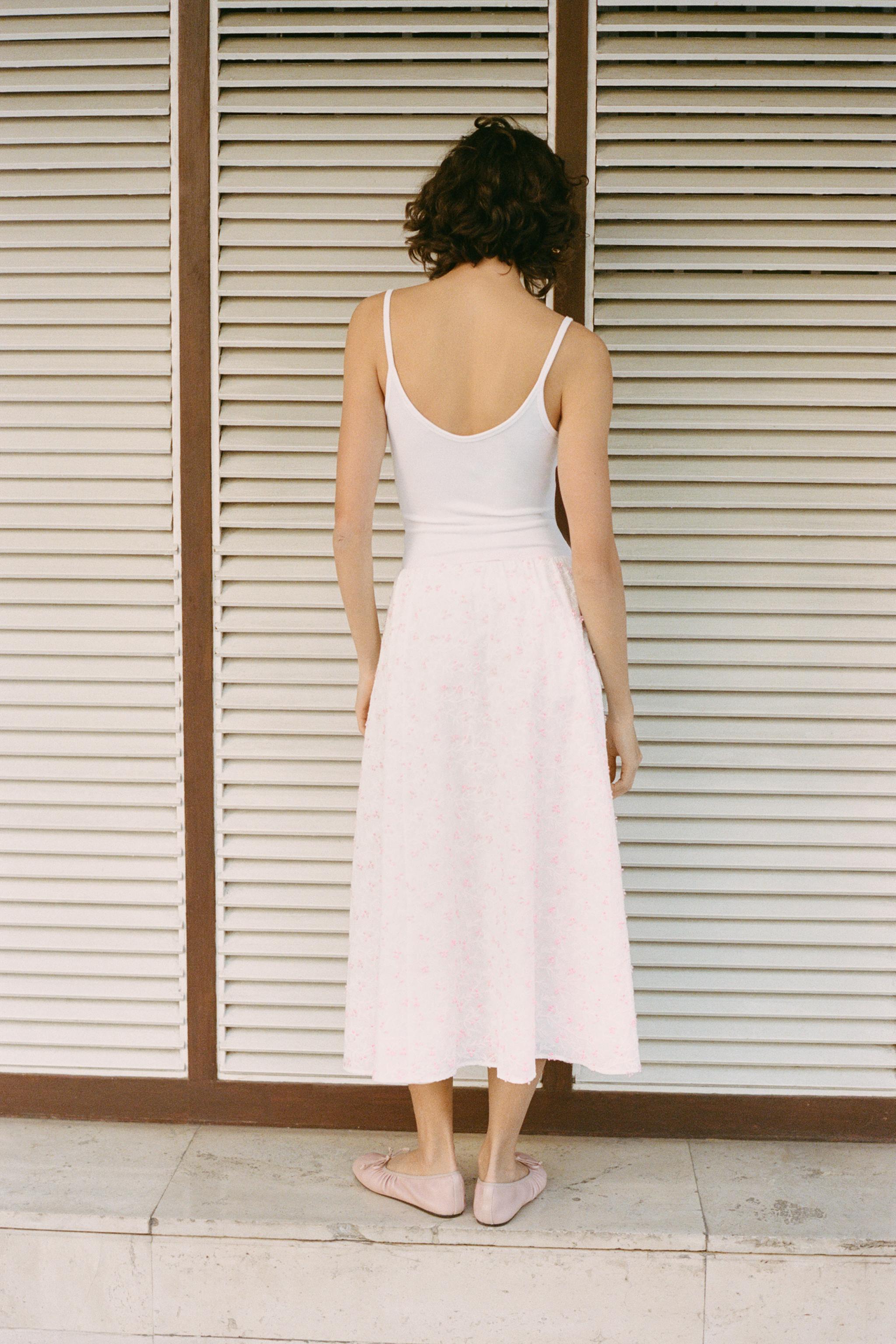 STRUCTURED LAYERED MIDI SKIRT